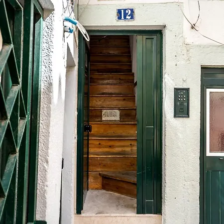 Apartment In The Heart Of Alfama By Lisbeyond *