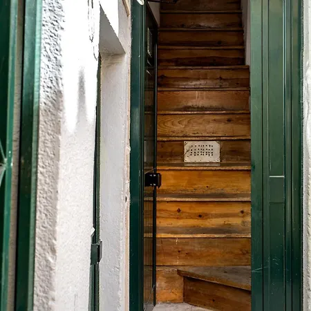 Apartment In The Heart Of Alfama By Lisbeyond *